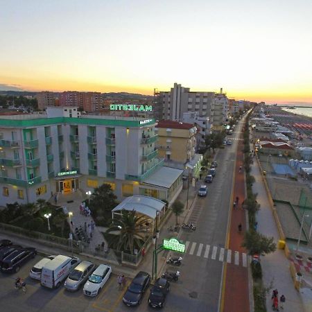 Hotel Majestic Senigallia Exterior photo