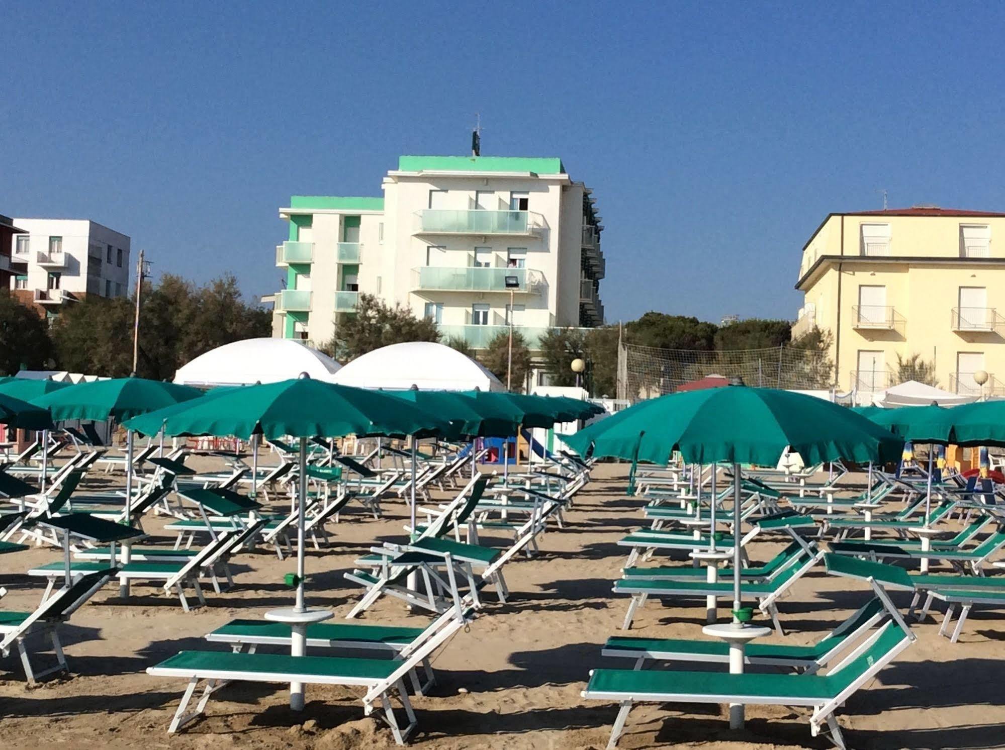 Hotel Majestic Senigallia Exterior photo